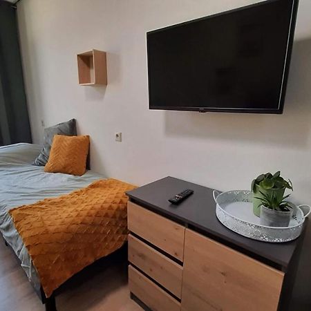 Gastenverblijf Nummer 1 Sommelsdijk Εξωτερικό φωτογραφία
