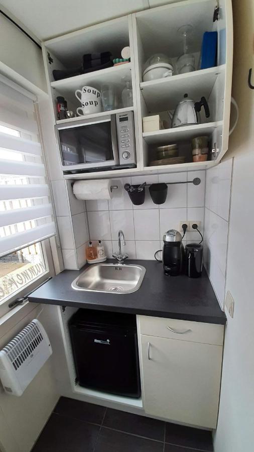 Gastenverblijf Nummer 1 Sommelsdijk Εξωτερικό φωτογραφία